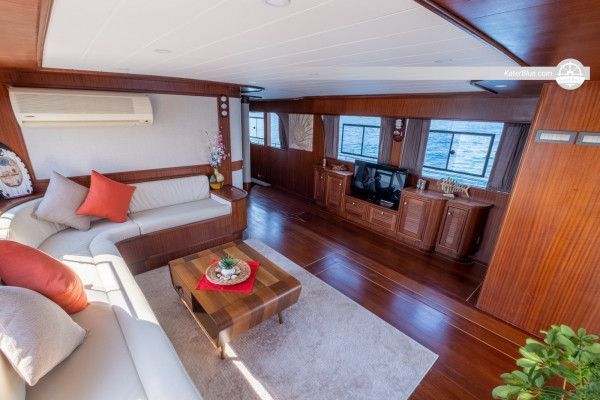 Motor yacht Special Compass Model Charter in Marmaris Muğla, Turkey