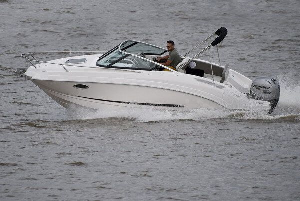 Sale Cuddy Outboard Motor boat in Buenos Aires, Argentina