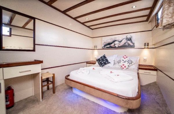 Gulet Turkey Azura チャーター (トルコ、ギョジェク、フェティエ、ムーラ)