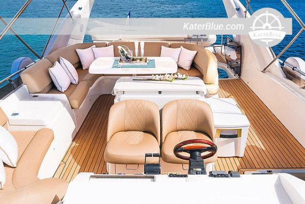 Half-Full Day in Low Season With Stunning Example of The Princess Motor Yachts M Models-Experience in Ornos, Greece