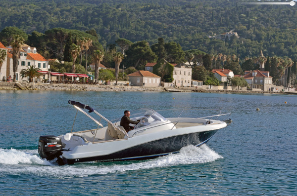 Ett fantastiskt sätt att tillbringa en trevlig och avkopplande dag med vår motorbåt för en kryssningsupplevelse i Dubrovnik, Kroatien