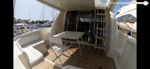 Elegant motoryacht med all komfortkryssningsupplevelse i Tirana, Albanien