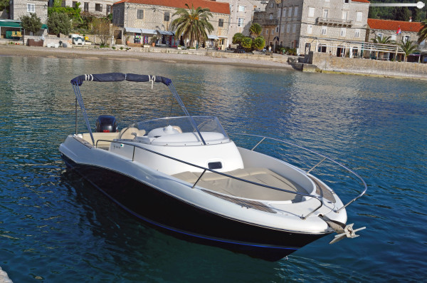 Ett fantastiskt sätt att tillbringa en trevlig och avkopplande dag med vår motorbåt för en kryssningsupplevelse i Dubrovnik, Kroatien