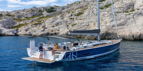 Segelkatamaran ohne Skipper Dufour 530 Athen-Griechenland