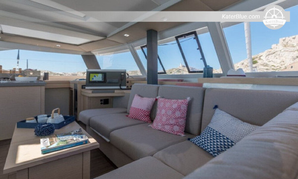 Catamaran met 6 hutten, Fountaine Pajot Astrea 42, Athene, Griekenland