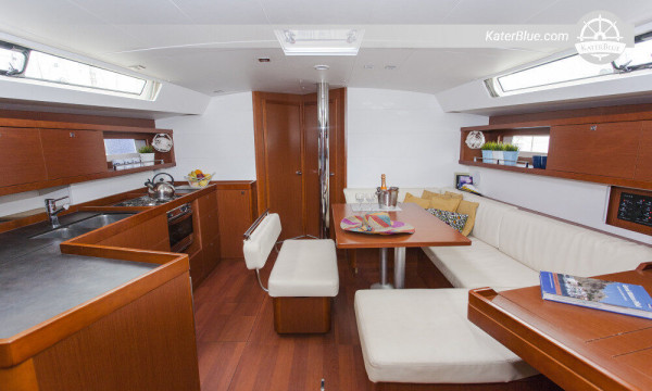 4 hutten zeiljacht Oceanis 45 Lefkada-Griekenland