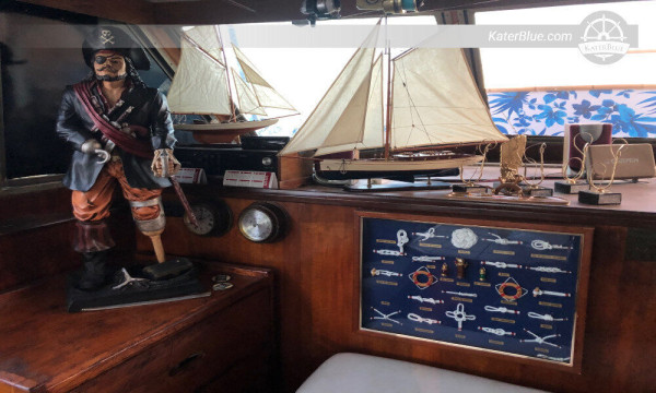Hatteras 42 Convertible model Motorboat for sale in Malaga, Spain