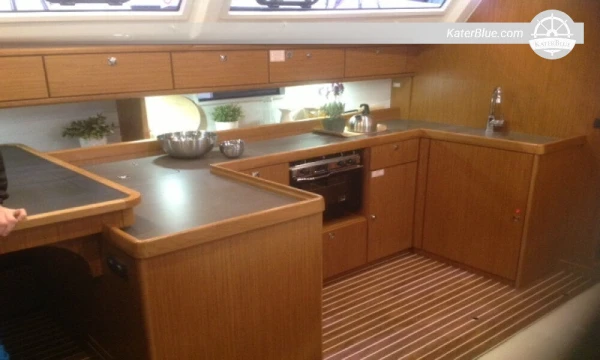 Bavaria Cruiser 51 tilbyder ugentlig charter Sukosan-Kroatien