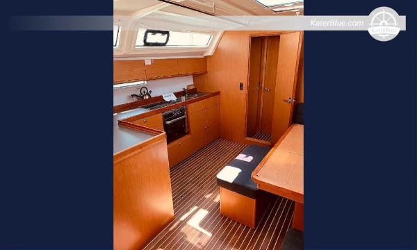 High end Bavaria yacht for weekly charter Sukosan-Croatia