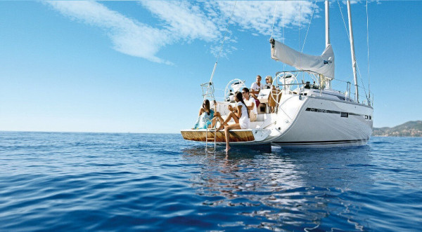 High end Bavaria yacht for weekly charter Sukosan-Croatia