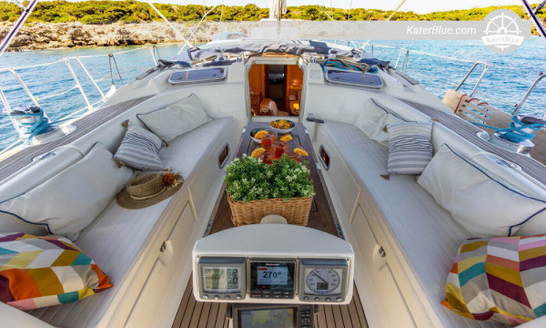 Perfekter wöchentlicher Charter mit Skipper in Trogir, Kroatien