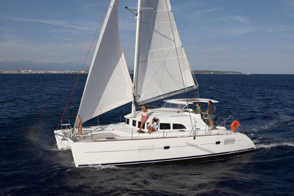 Catamaran alquiler de dia con patrón Gibraltar-España