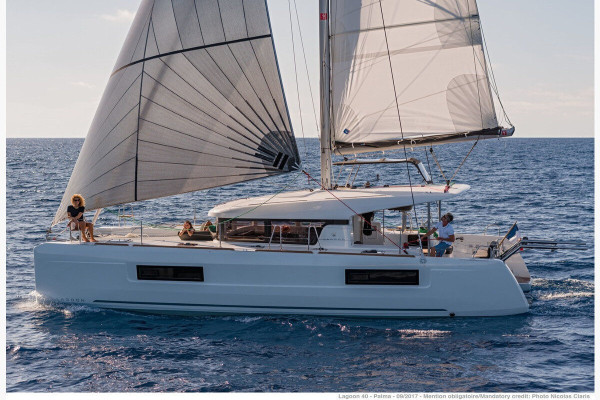 Skippered catamaran day charter Gairaca Colombia