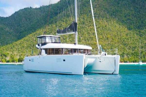 Luxury catamaran day charter Mgarr ix-Xini Malta