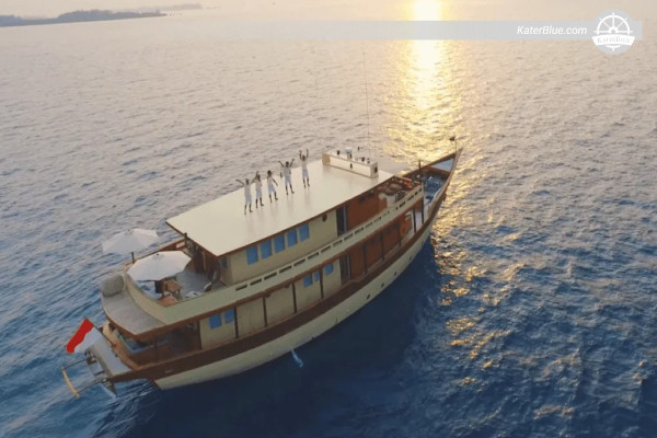 All inclusive overnight gulet charter Manjarite Komodo