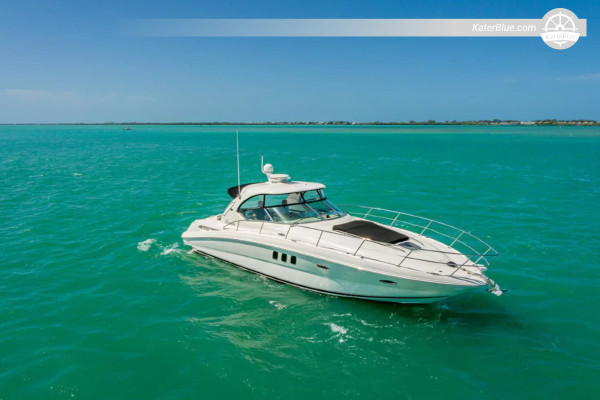 Luxury sailing day charter offer Palm-Island Miami