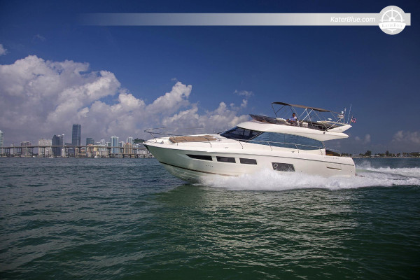 Luxury sailing half day charter offer Stiltsville Miami