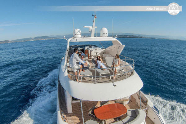 Skippered yacht overnight cruise La-Croisette Cannes France