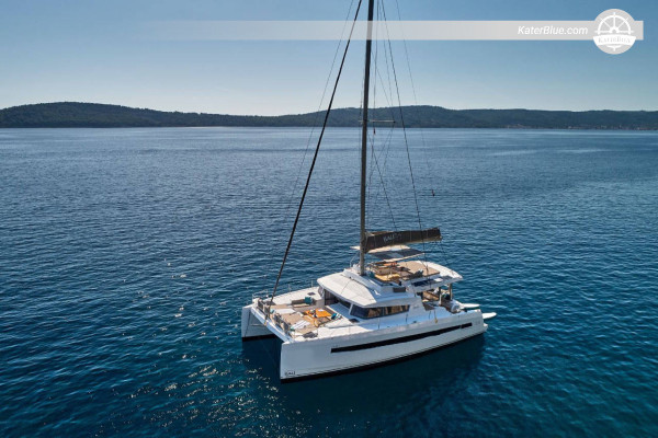 Bali 5.4 catamaran weekly cruise Baja-California-Sur Mexico