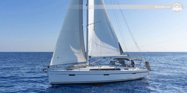 Weekly Bareboat Charter on Bavaria Cruiser 41, Volos, Greece