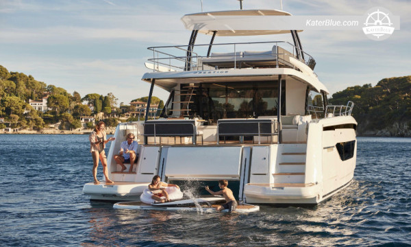 Prodaja katamarana Prestige M48 2025 Motor u Crnoj Gori