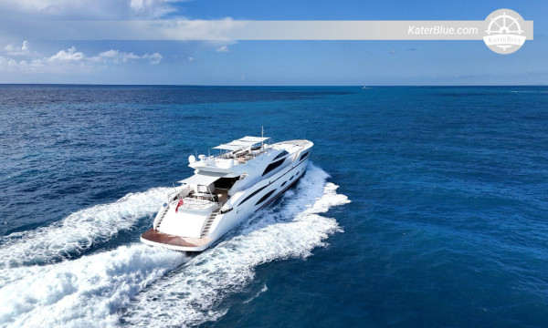 AB Yacht社製スーパーラグジュアリーヨット販売中（イタリア、ヴェンティミリア）