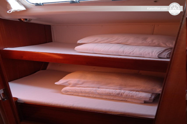 Escapada familiar al Jónico: chárter de 7 noches en barco sin tripulación desde el puerto deportivo de Gouvia