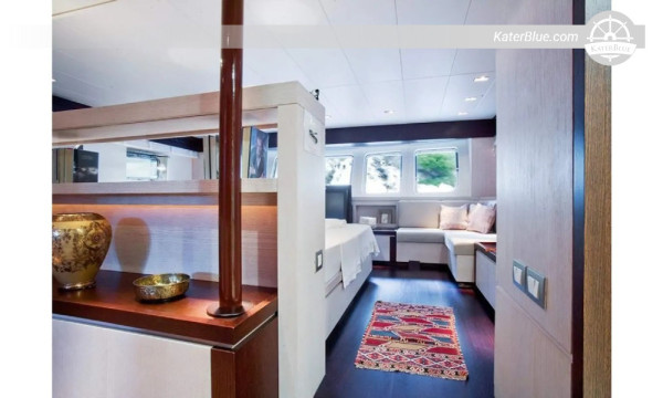 37M Specialbyggd Stålmotoryacht, Byggnad/Renovering 2008, 4 Hytter – Charterklar, Moms Betald, Fullständiga Bekvämligheter