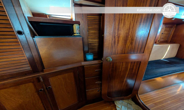Roger Margot 43’ stålcruising yacht, 1989 – 2 kahytter Bluewater Yacht – Til salg i Queensland