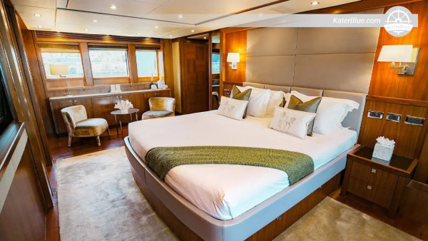 6 uur durende privéjachtcharter vanuit de haven van Dubai aan boord van de Sunseeker 131FT – Atlantis, Burj Al Arab & Bvlgari Bay