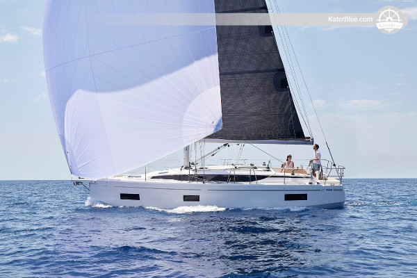 Privater Skipper Bavaria C38 – 7 Tage von Athen aus mit Besuchen von Kea, Kythnos, Serifos, Sifnos und Paros