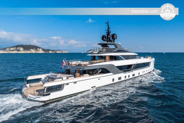 Admiral 55 S-Force (2024) – Superyacht in alluminio di 55 m, Armani Casa, Carrara