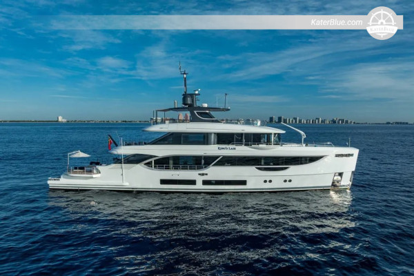 Kapal Pesiar Motor Benetti OASIS 34M “KING’S LAIR” 112 kaki Tahun 2023 Dijual – Fort Lauderdale, Florida
