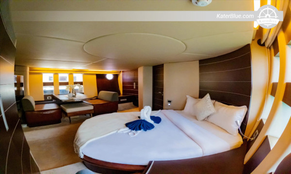 Azimut 68 Dubai Landmarks Weekly Cruise - Palm Jumeirah naar World Islands