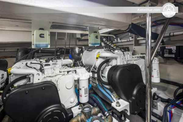 2017 Sea Ray L590 17,93m, 3 hytter, Trippel Cummins QSC 1 776 hk, 30kt Max – Till salu i Seattle (amerikansk flagga)