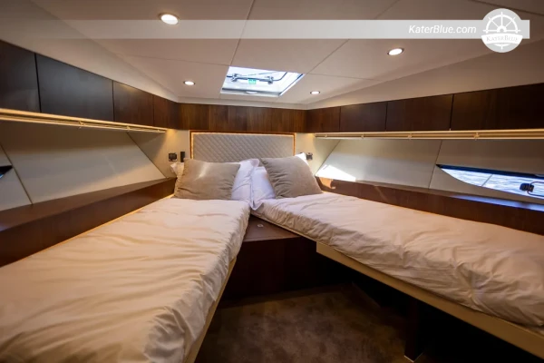 2025 Fairline Squadron 50 15,24m Flybridge, 3 hytter, Twin Volvo IPS650 (960 hk), Williams Jet Tender – Till salu Seattle (Tollbetald)