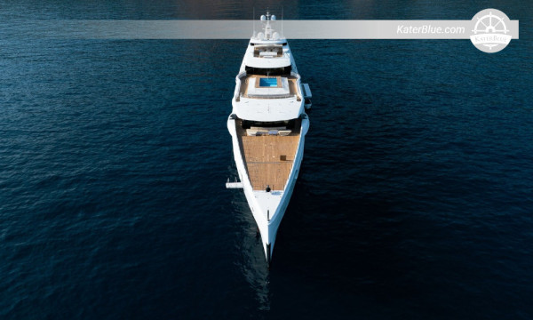 Iate de luxo Kusch Yachts de 100,8 m (remodelado em 2015/2025), em conformidade com a norma PYC, à venda – 34 hóspedes – 4.437 GT – Málaga, Espanha (bandeira das Ilhas Cayman)