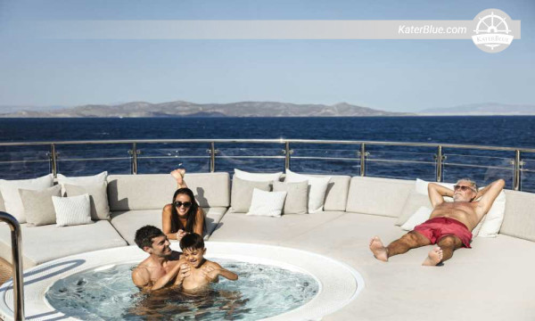 Sewa Superyacht Berawak Sepanjang 82m - 7 Hari dari Marseille-Fos ke Kotor melalui Nice, Korsika, Sardinia & Dubrovnik