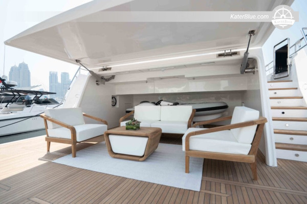 Halbtägiger Luxus-Yachtcharter für Silvester in Sydney