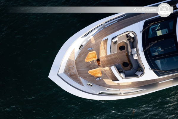 Halbtägige Luxus-Yachtcharter mit Skipper in der Hauptsaison – Sydney Opera House, Bridge, Barangaroo, Darling Harbour – Bis zu 90 Gäste