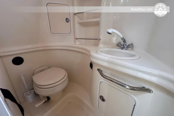 2005 Sea Ray 300 Sundancer for Sale – 9.1m Cruiser, 2 Cabins, Hallandale Beach Florida