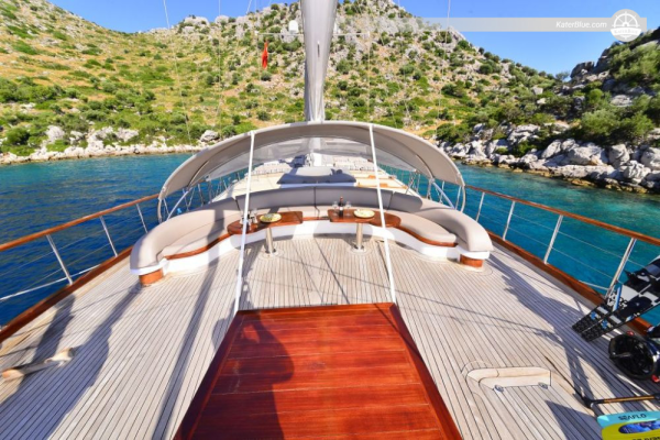 Luxusní 8-kajutová gulet Charter v Yalikavaku, Turecko